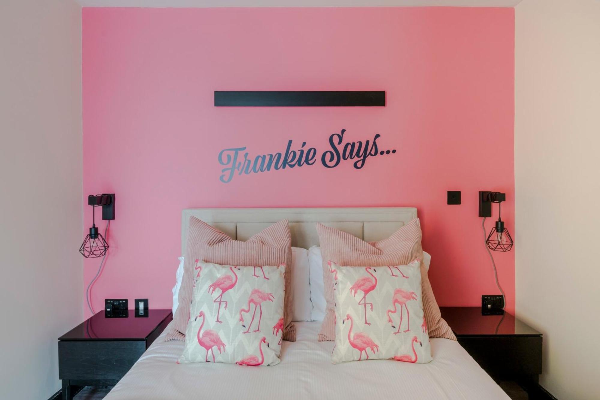 The Sassy - Soho - By Frankie Says Apartament *