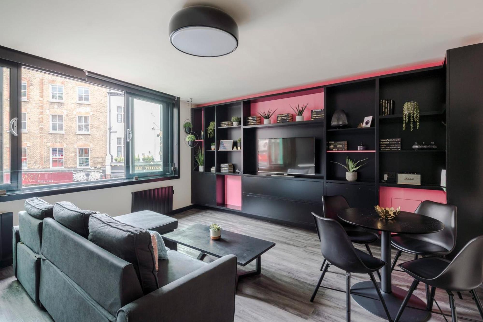 Apartament The Sassy - Soho - By Frankie Says Londra